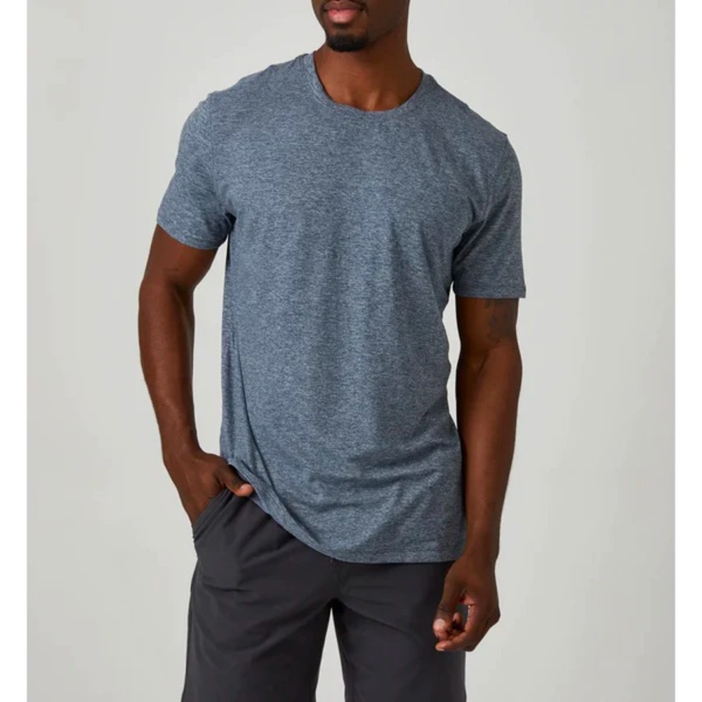 Men’s Lululemon Short Sleeve Training Shirt in Heathered Blue and Grey